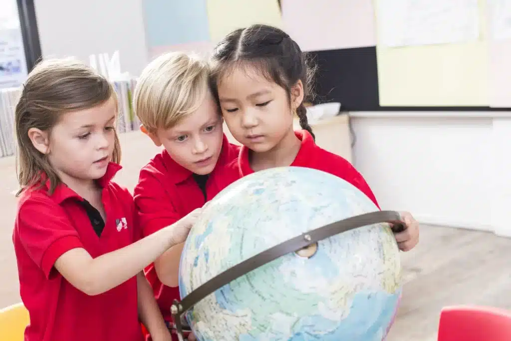 bilingual environment kindergarten